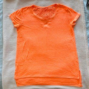 Old navy tee